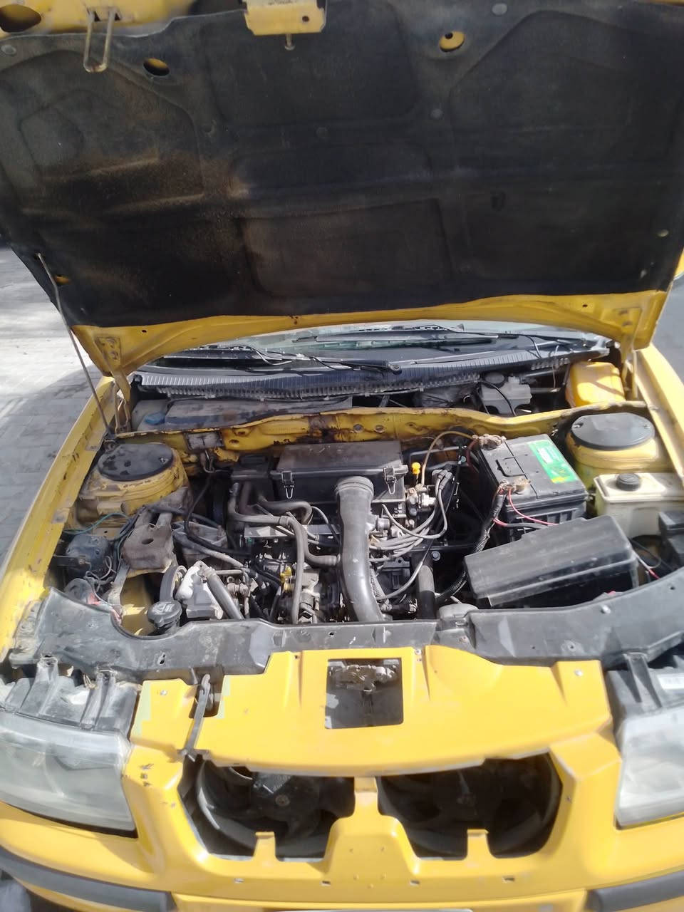 سمند 2011 ناطقه 
مكينه وكير مكفولات 

تبريد شغال 

صدر جديد 

تخم تاير جديد 

سياره كبل للشارع بيها ضربه بلبجم 

راعيها موجود ويريد يحول 

السعر: 21 وبيها مجال 

الرقم ***********

ترهم مراوس حسب القناعه
