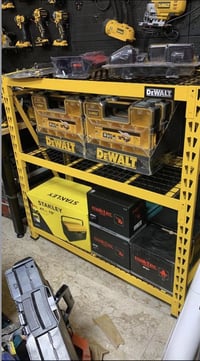 رف او دكسن ديولت اصلي ￼  ارتفاع 126  عرض 125 نزال 45  كل طابق يتحمل 45...