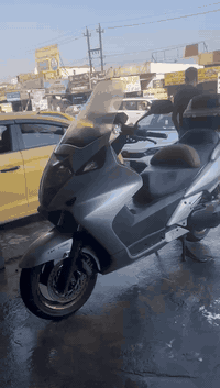 السلام عليكم 
سلفر ونج ٤٠٠
دراجة حلوة ونضيفة مناقصهة شي 
مكان بياع تقاطع درويش 
سعر ١٥٠٠ وبيهة مجال 
***********
