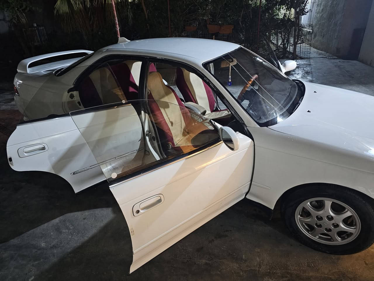 سلام عليكم اخوان للبيع او مراوس ب حديث مع الفرق مارك نفخ موديل 92 مكينة بطة 2500 مكان ديالى شهربان السياره بسمي تحويل ثاني يوم سيارة خير من الله الشراي بي خير ويدلل رقم *********** تحياتي للجميع
