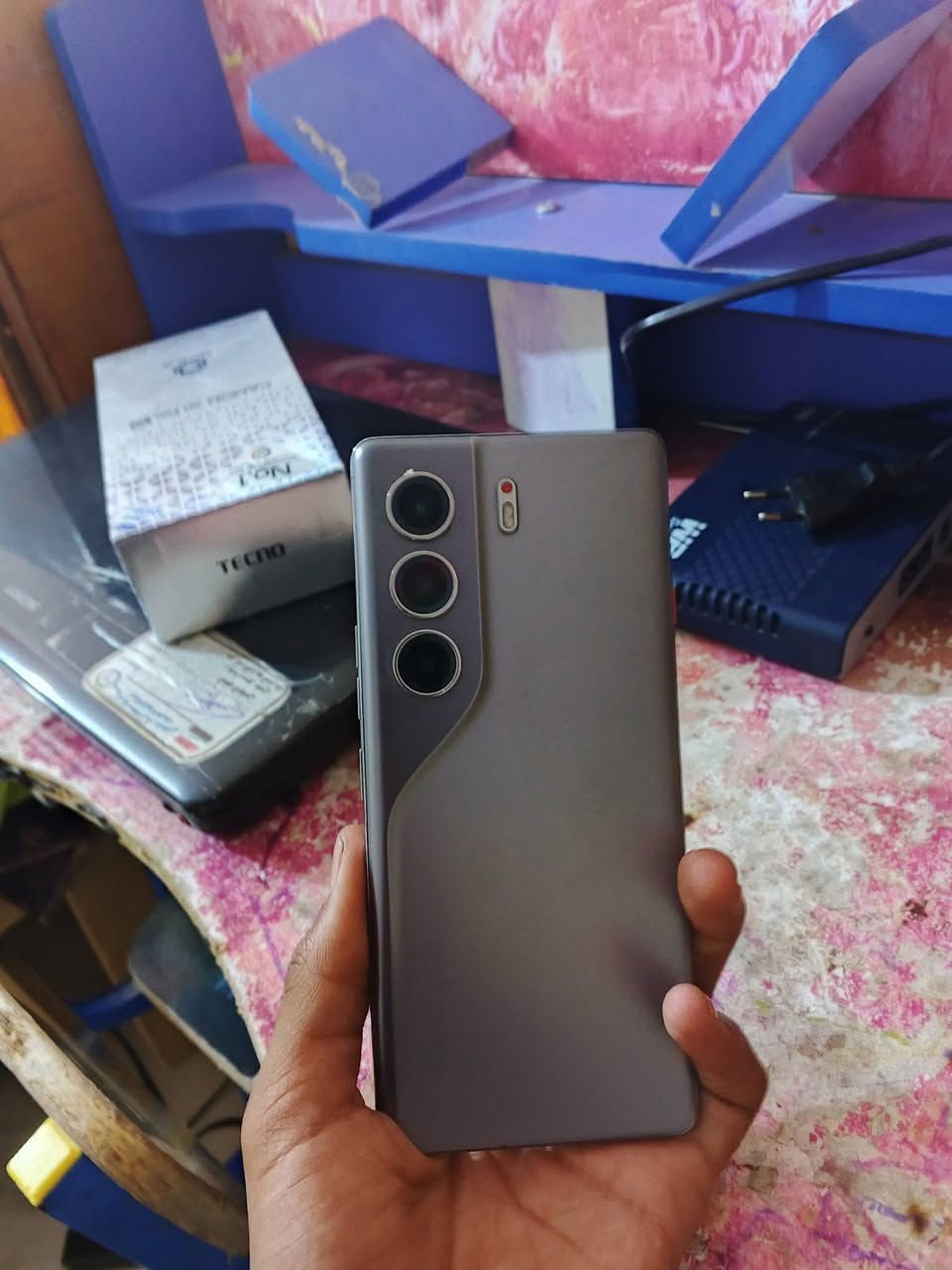 جهاز تكنو كامون أربعين برو 5G مستخدم شي قليل كامل ملحقاتها ويا الكرتون ذكراه 256 رام 24 معالج ديمن ستي 7300 كأمر الخلفيه 50 ميكا بكسل سوني الاماميه 50 ميكا بكسل اصدار 16 جهاز مبدل شاشه من الوكاله الرسميه من تكنو شاشه سلسه  بطاريه 5200 شاحنه 45 واط

سعر 270

الرقم ***********

العنوان الناصريه المركز
