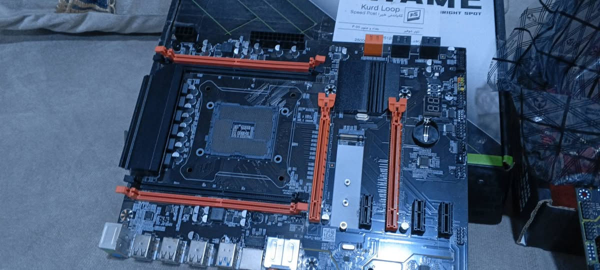 مذر بوردات واحد كبير 3زقار وهارد ابيع فحم معه توصيل60


**إذا كنت صاحب هذا الإعلان وتريد حذفه لأي سبب، رجاءا أرسل رسالة إلى الدعم الفني**