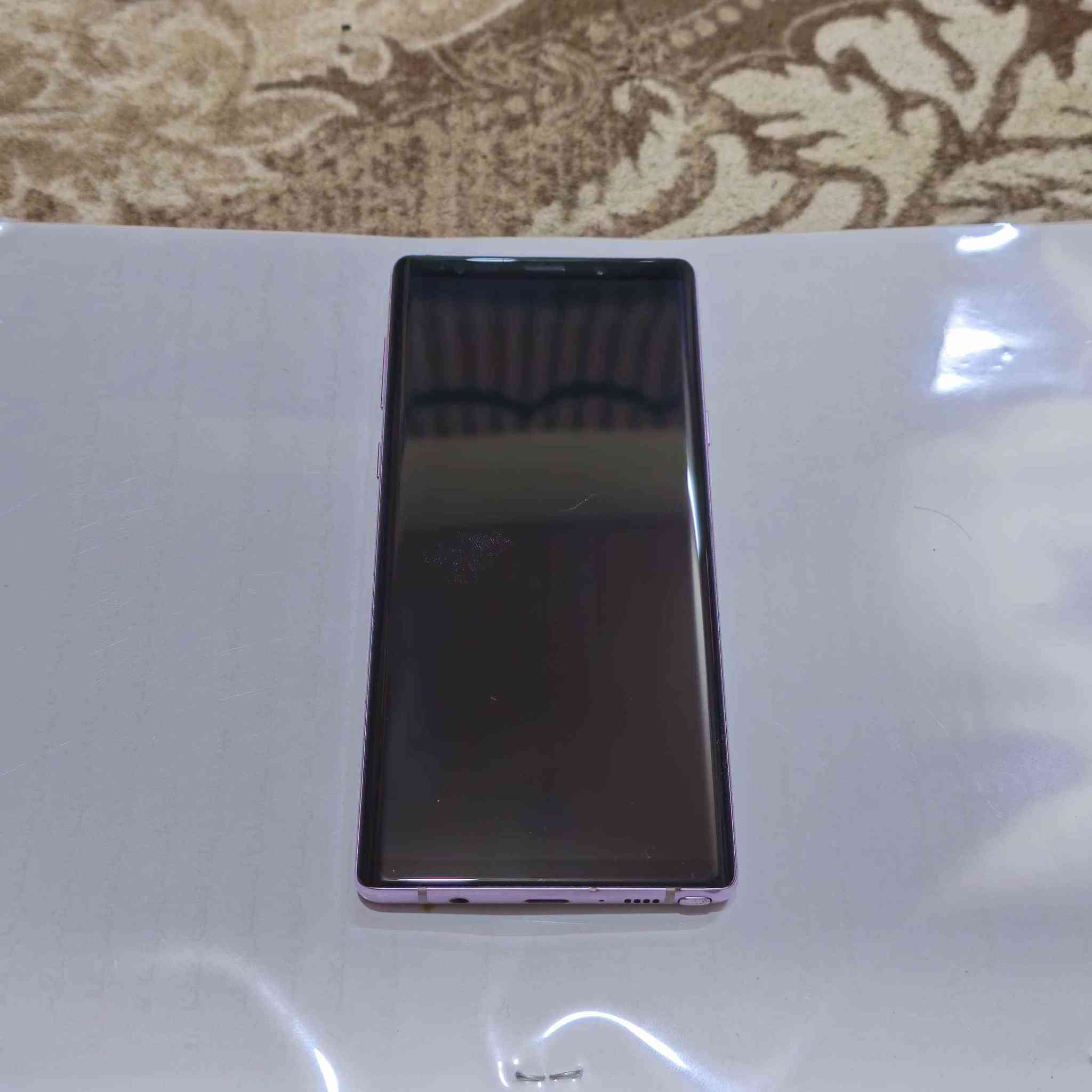 نوت ٩ شرق اوسط
جهاز ما مفتوح ولا مصلح
فقط شاشه طابعه
الشاصي خالي من اي ضرر
بصمه شغاله
نظيف و مرتب شوفة عينك
السعر ٢٠٠ و بي مجال بسيط

اي استفسار تفضل خاص او اتصل على رقمي
مكاني كربلاء حي المهندسين الزراعيين 
متوفر توصيل لجميع المحافظات بشرط تسألني الي يخطر على بالك و اجاوبك علي و تقتنع ١٠٠% لان التليفون اذا ادزه و يرجع شركة التوصيل تأذي
***********
اي استفسار اني حاظر كربلاء, العراق
