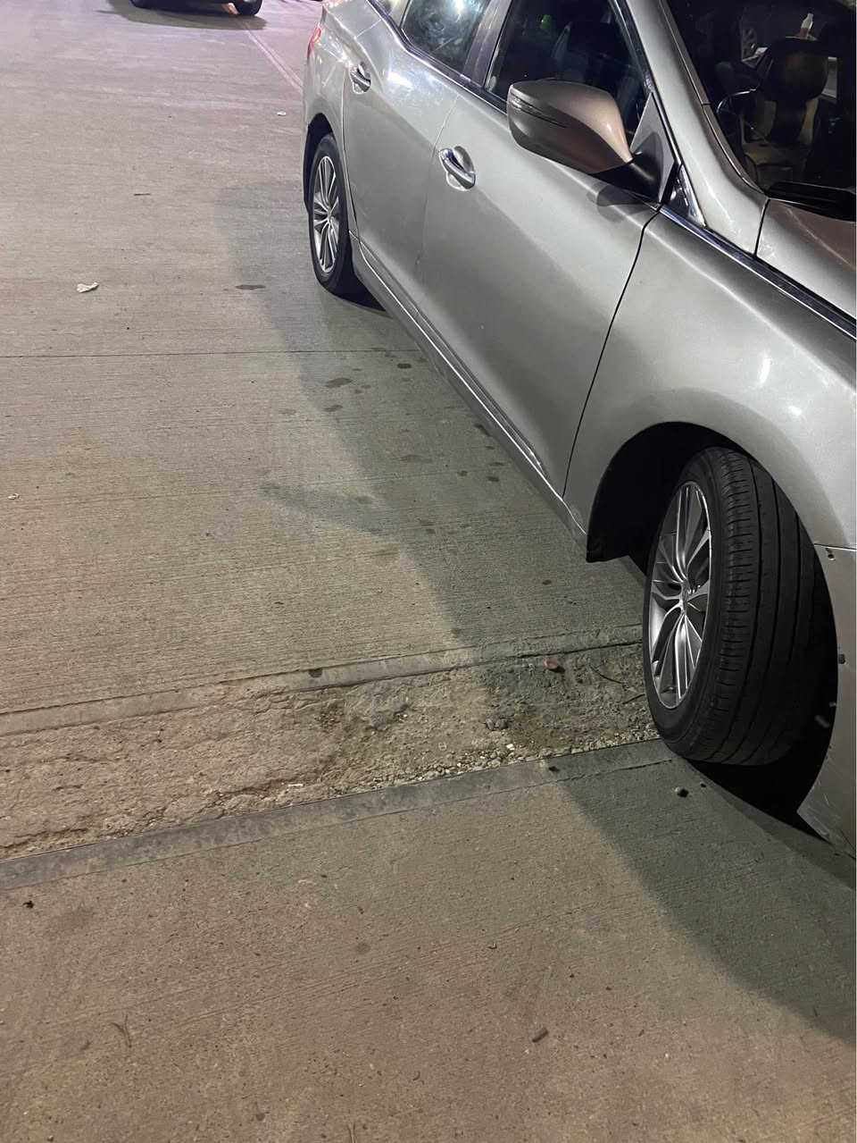 ازيرا براوي دبي سياره غازه بيلادي فقط موديل 2014 فوله فقط بي سلايت لوك لوكه بو كورينه وا يان فروشتن 62 *********** زور زور اقتصادية دهوك, العراق
