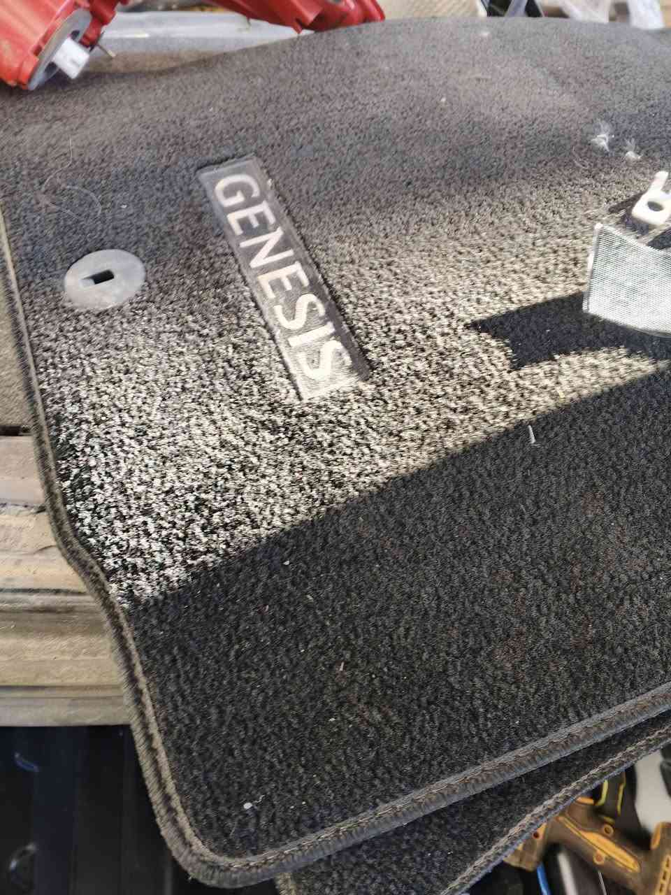 متوفر غراض جينيسيز G70 موديل ٢٢ فما فوق محرك كير حداديه دواخل باتري جديد بلادي كل الغراض بلاديه نظيفة جدا جديده تفصيخ امريكي للتواصل مراسلة الصفحة أو الاتصال على الرقم *********** يوجد واتساب أيضاً
