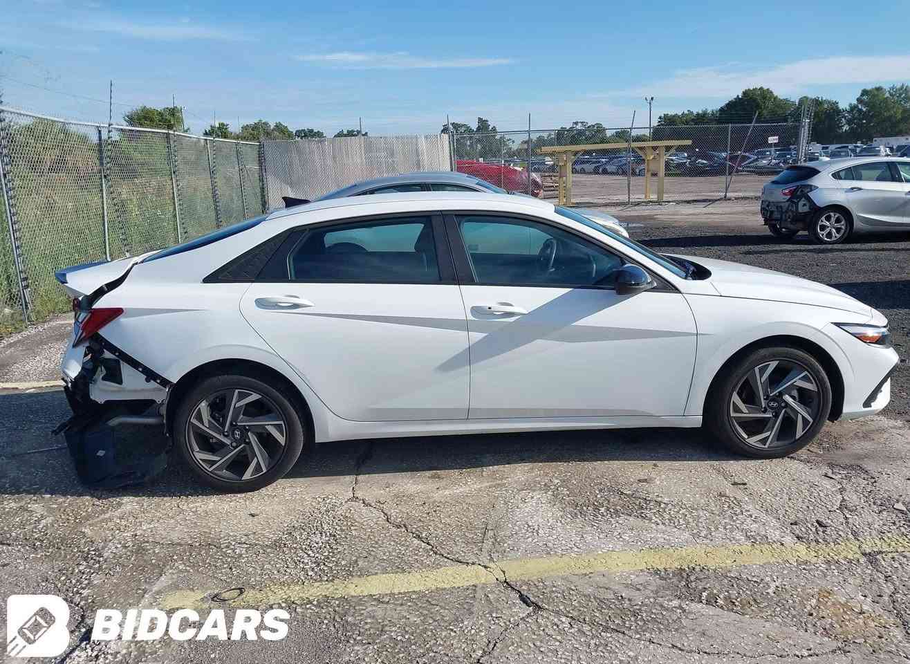 سلام عليكم النتراء هايبرد موديل 25 نص فول ماشيه 14ميل بدون دواخل ترقم جميع المحافظات من عده شماليه 
سياره بسمي بكاني ديالى الخالص بس شراي يتصل رجاء *********** سياره مصله وكامله سعر 180وبيه مجال
