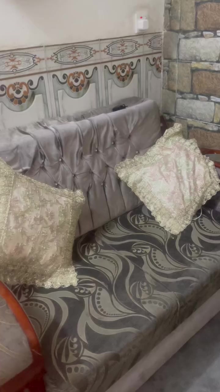 السلام عليكم
تخم عشر مقاعد للبيع ب ٧٥وبي مجال مستعجله ع بيع


**إذا كنت صاحب هذا الإعلان وتريد حذفه لأي سبب، رجاءا أرسل رسالة إلى الدعم الفني**