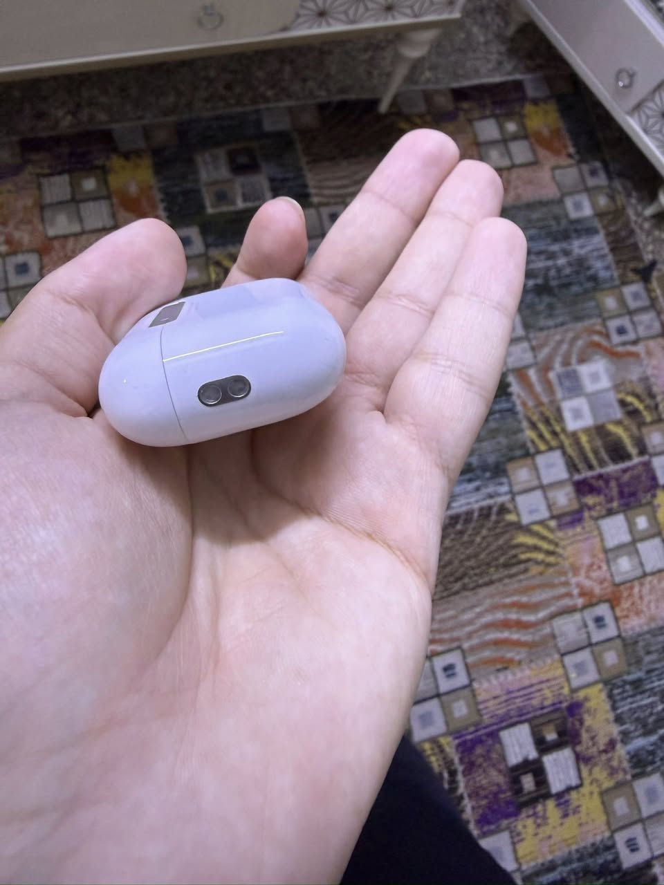 السلام عليكم
ايربودز برو جيل 3
نظافة السماعة %100
السماعة بعدها بلضمان مفتوحة من الباكيت بشهر 11
سعرها 300 قفل قفل 
تواصل واتساب فقط 
***********
