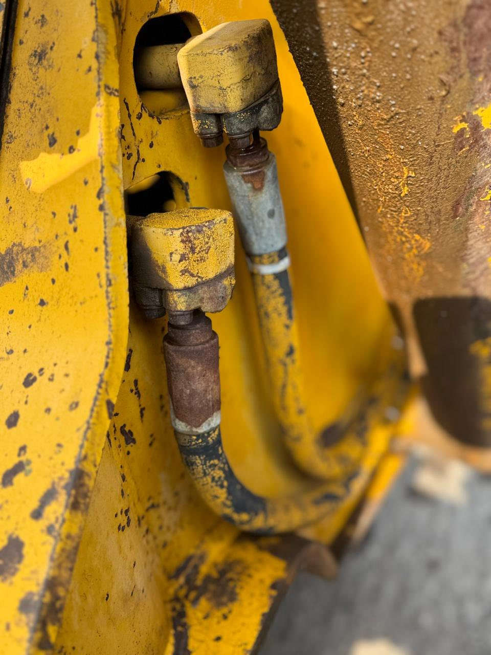 للبيع شفل كاوسكي موديل 81 جديد على وضع الشركه قطره صبغ مابيها مكينه عادي بلاديه كير تركم اكسل بلادي مكينه جديده بمعنى الكلمه رقم بغداد تحويل ثاني يوم المكان بغداد البلديات 
السعر 180 وبيه مجال 
***********
