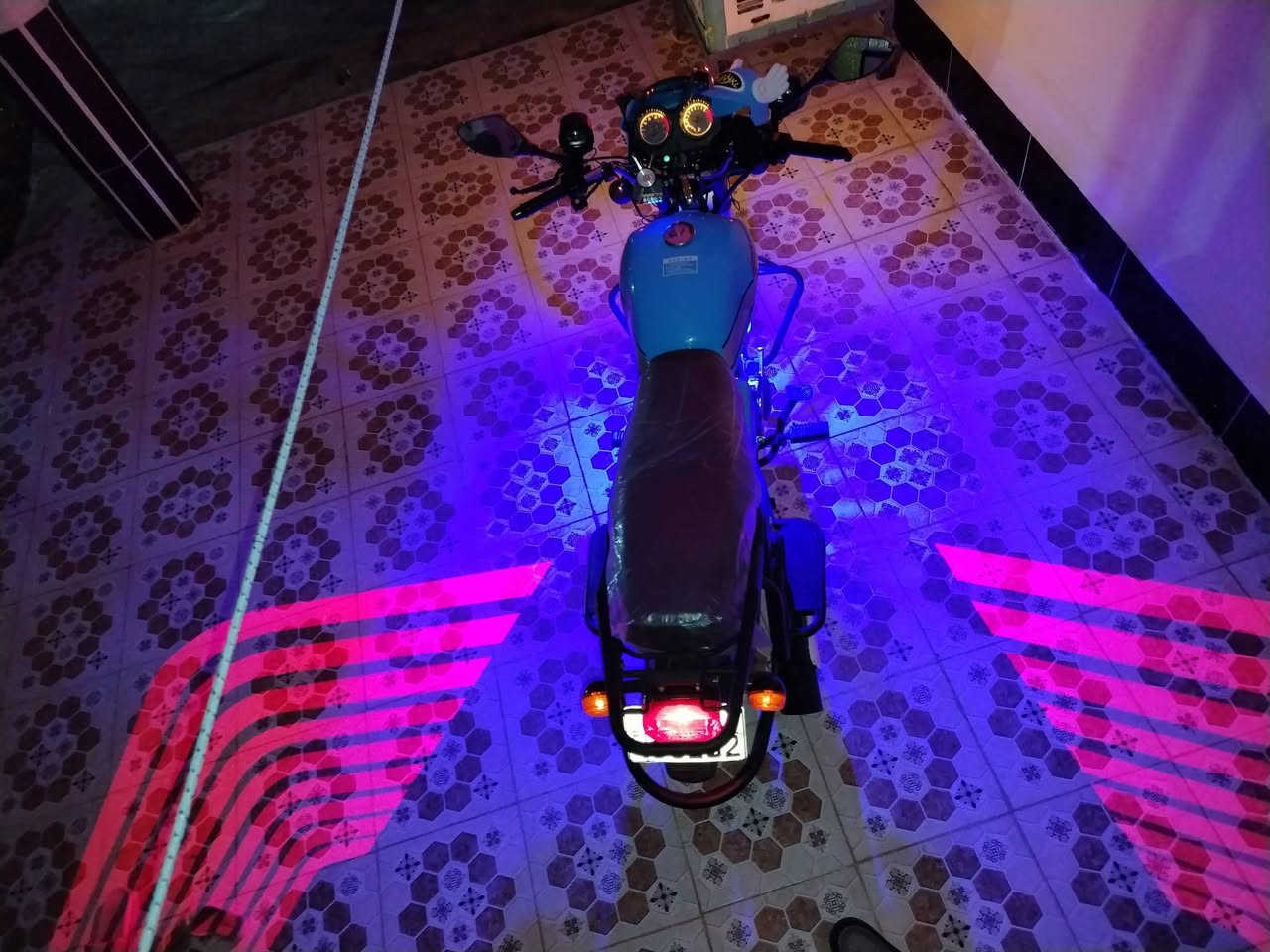 دايوان موديل ٢٣ دراجه جديده بمعنى الكلمه ماشيه ١١ الف حقيقي عل وضع شركه رقم ديالى باسمي تحويل ثاني يوم عنوان ديالى بعقوبه ***********
