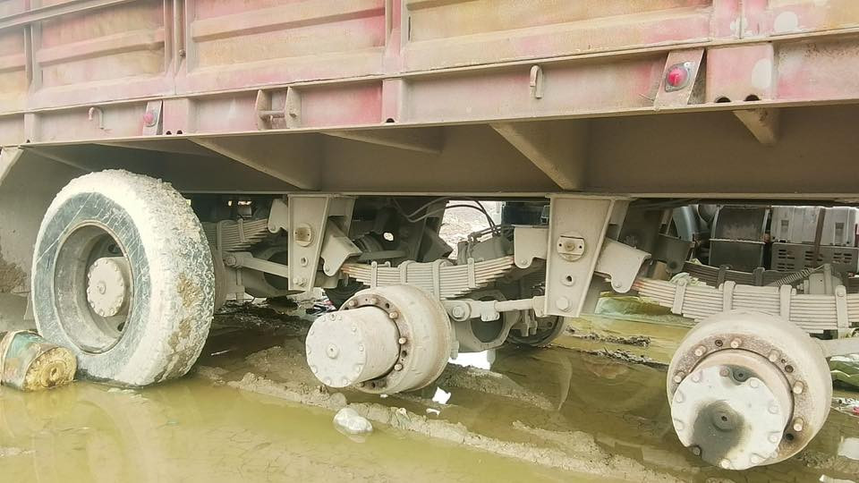 للبيع عربانه فصال حدادي شاصي محلي 16 طوله 13 متر
بدون تاير او ويل 
*********** بي وتساب 
***********
