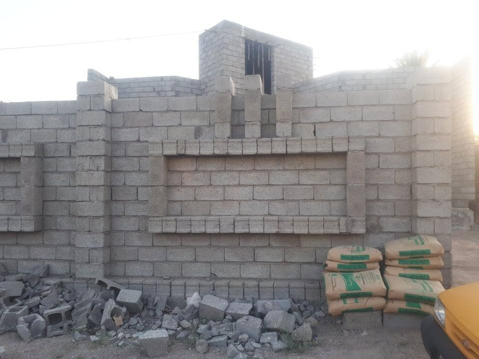 خلفه بناء طابوك بلوك سياجات كربلاء بغداد فقط جوه سوك يابه جزء من عملي ***********
