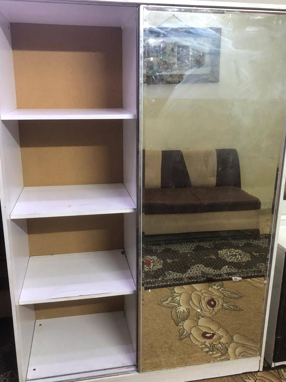 كنتور سلايت مع ميز تواليت مع كوميدية ٣ قطع نظيفاات كلش ما بيهن اي عيب
للاستفسار الاتصال على  ***********
