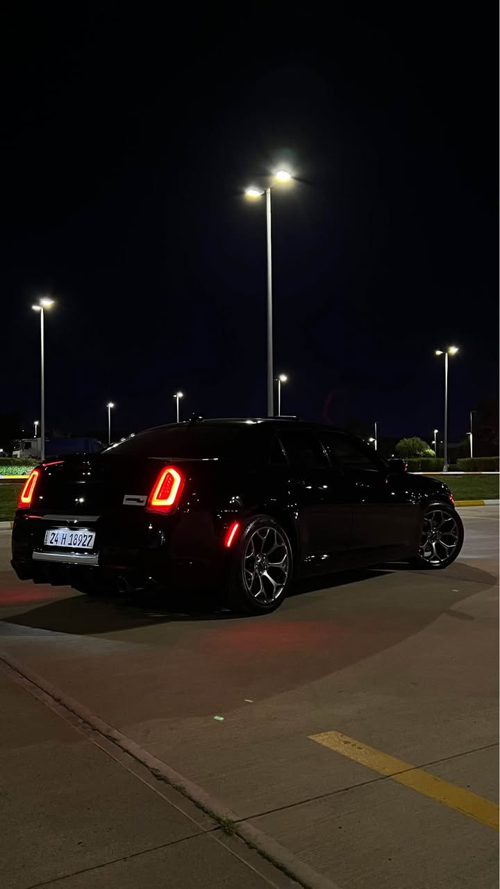 اللهم مصلى على محمد وآل محمد 
Chrysler 300S 2018 black edition 
فول فول فقط مابي رادار امامي

بانوراما دبل فتحة
كشن جلد
كشن تدفئة
كشن تبريد
كشن كهرباي 
حساس امامي خلفي
شاشة كبير
تحكمات ستيرن
مرايا قلاب ينزل
رادار خلفي 
رادار مرايا 
بجم عريض دبل لحية
لايتات ليد 

اخوان سيارة كلين تايتل داخلل عراق اهنا جاملغ مسويتها صبغ بس على اثر شخط صورة موجود يمنا حتى جاملغ مامفتوح .
سنوي هزة فحص كلها جديد حتى ٢٠٣١ بسمي تحويل وكالة نفس يوم
عنوان اربيل
***********   وتساب أربيل, العراق
