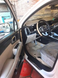 سورنتو خليجي زيرو ماشية4الف سيارة 🔥 موديل  24 شركة ظمان الشركة العالمي...