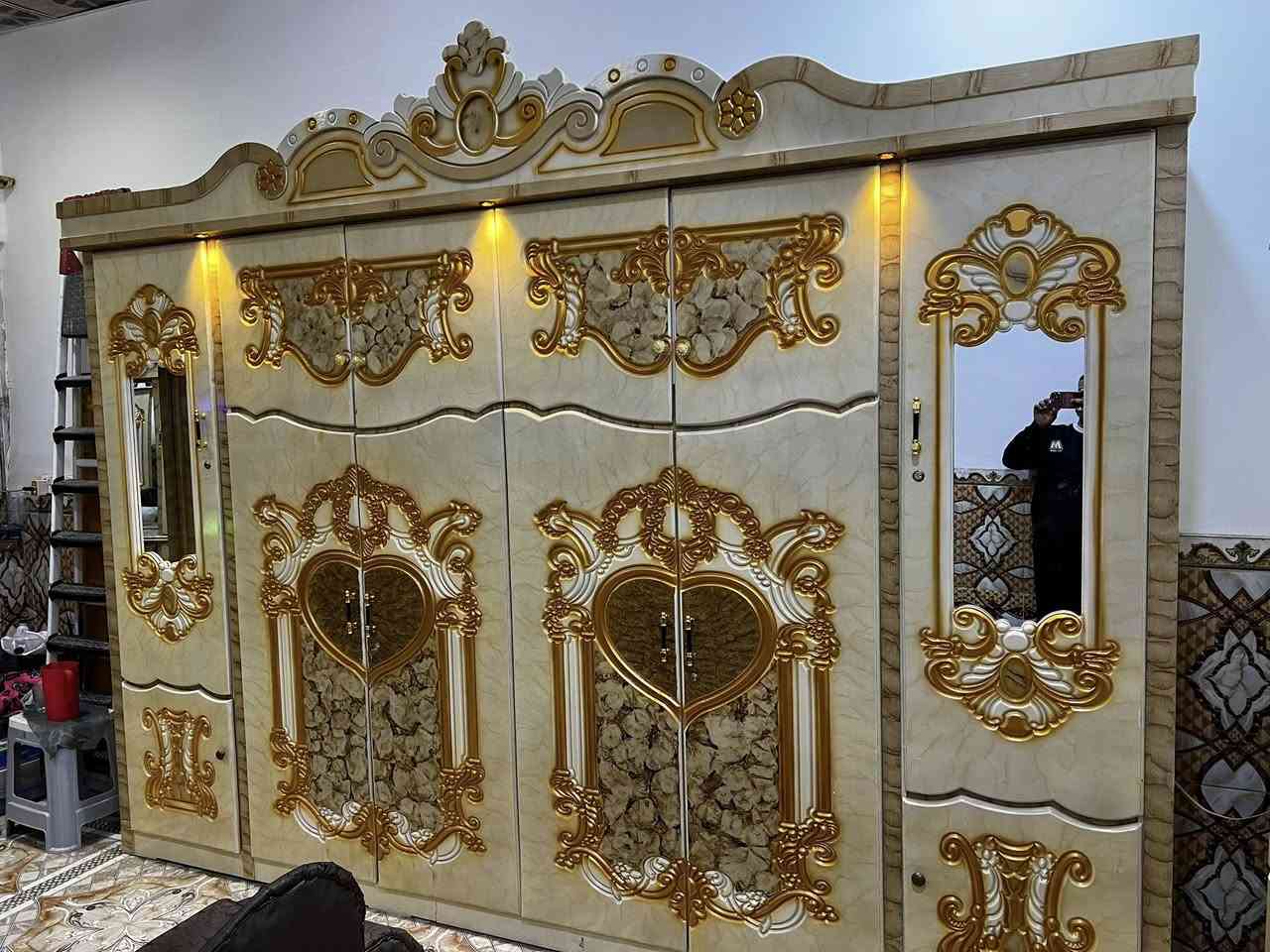 غرفه نجاره تسكام طابقين جديده استخدام قليل سعر  مليون عنوان سوك الشيوخ حي العسكري رقم ***********
