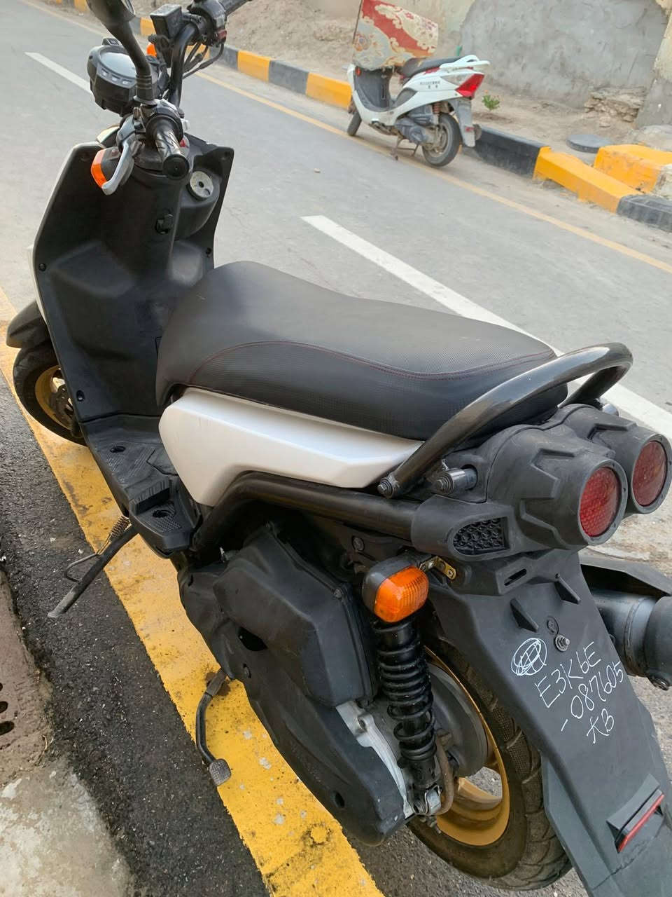 سلام عليكم دراجه سكنس جبلي للبيع صالها شهر من طالعه من الوكيل كفاله عامه بمليون وخمسميه وبخدمه الشراي


**إذا كنت صاحب هذا الإعلان وتريد حذفه لأي سبب، رجاءا أرسل رسالة إلى الدعم الفني**