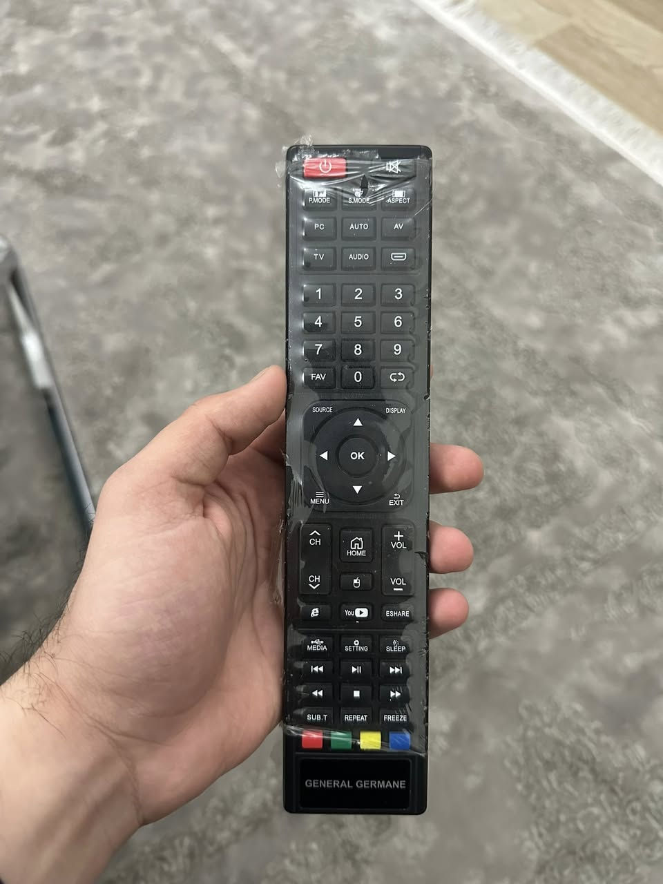 السلام عليكم شاشة مستعملة نظافة الجديدة
قياس 50 
 بدون اي ضرر ولا عطل
السعر 300 الف

مكاني اربيل شارع 100 مجمع MRF قرب امباير

التواصل اتصال وواتساب : ***********
