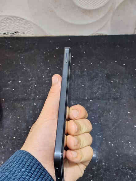 السلام عليكم  Techno Spart 2 جديد قبل شهر من اخذتة جهاز نضيف كدام العين  السعر 90بي مجال حك الجية التصال على الرقم ***********
