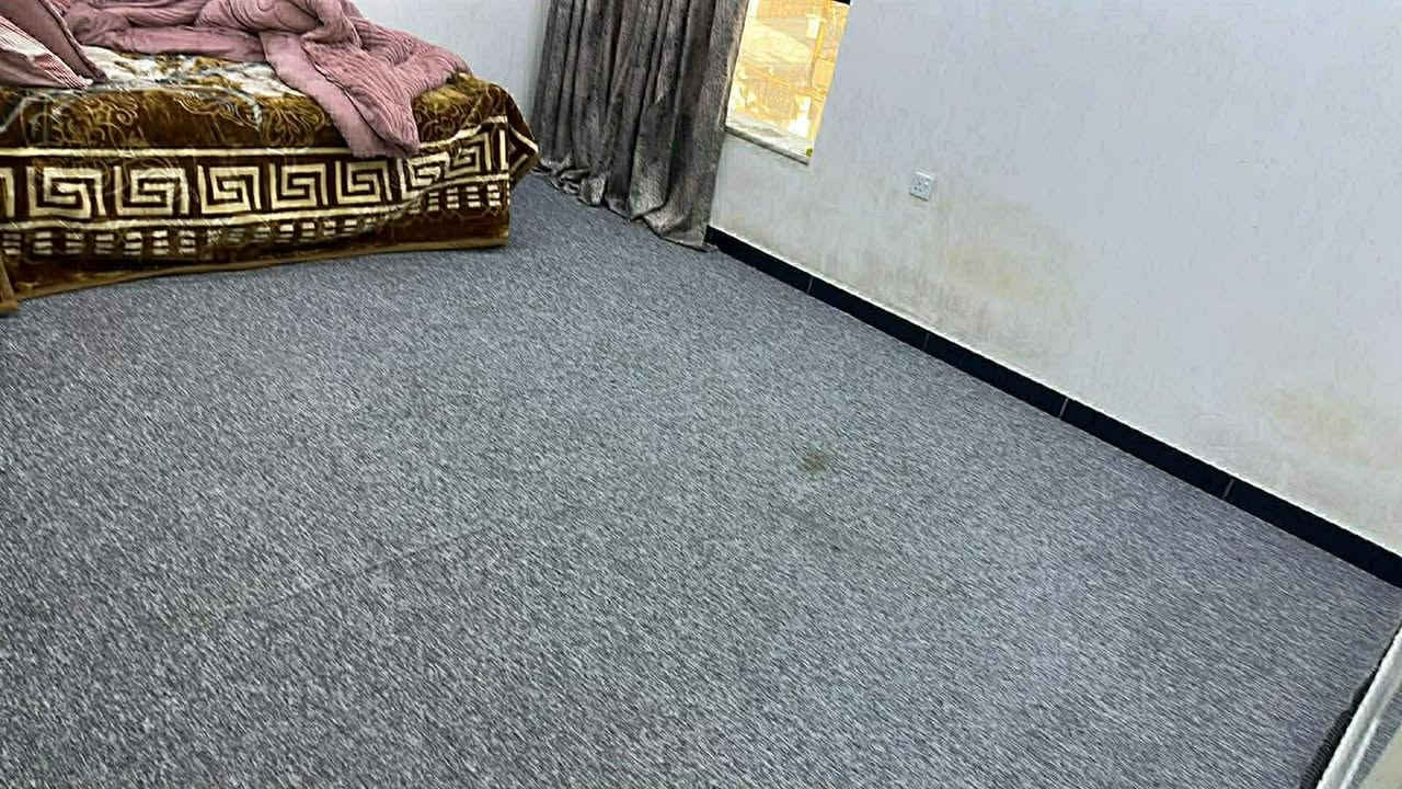 السلام عليكم اخواني .
 متوفر سكن   مشترك   طالب او موضف ،
الشقة بناء حديث مؤثث (كامل الخدمات السكنية ) في السيدية  قرب جسر الجادرية ،
 تبعد من جامعة الفراهيدي والمستنصرية  وابن سينا وجامعة الشعب  خمس دقائق  
وعن جامعة بغداد والنهرين  والجادرية 15 دقيقة فقط 
وعن باب المعضم 30 دقيقة فقط

 
Use Waze to drive to Baghdad - السيدية: https://waze.com/ul/hsvzt1qfzz

للتواصل *********** 
والايجار مناسب للنفر
