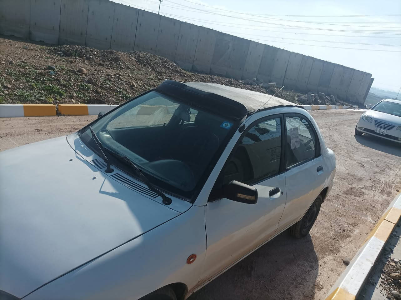 سيارة مازدا  ياباني اصلي مستر بين  اللون ابيض مروج معاملة الهزة والتحويل للرقم الدولي  رقم مميز وهو 64664 نينوى شرط التحويل محرك جديد كير توماتيك نظيف جامات كهربائية دشبول نظيف جدآ كيجات كلها شغالة اطارات جديدة  ناقصها جناي فقط للاستعلام هاتف ***********
