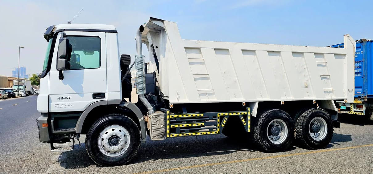 Contact 00 971 55 355 3606
Whtsapp.  056 437 3440 
Mercedec Actros  2011 Triper Truck ‼
New Emport ‼
Teyp     6 × 4
Power  41 × 43
Gear  Aoutomatic With Clauch
Very Frish and Good Condition ‼
Loction Dubai Ras Alkhor‼


**إذا كنت صاحب هذا الإعلان وتريد حذفه لأي سبب، رجاءا أرسل رسالة إلى الدعم الفني**