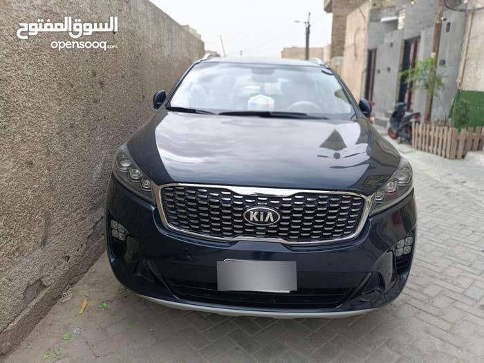 السلام عليكم  عندي سورنتو 2020 خليجي نص فول جنطه كهرباء كشنات كهرباء مري شفط  ترحيب بصمه ثلاث قطع تبريد سياره جديده بيها ضربه بين البابتين موضحه بل صور وسونار وطخه بل جنطه مامصلحه السعر 225 ورقه وبيها مجال رقم جديد وسنويه بسمي جديد تحويل مباشر  رقم بغداد ماشيه 62 مكان السيارة بغداد ناحية الوحدة قرب مجمع بسمايه للاستفسار اتصل ***********
