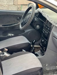 كيا ريو • ٢٠٠٠ • كير عادي