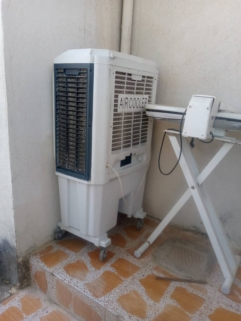 للبيع 21مبرده شغالات كامل البيع جمله السعر 70الوحده هاتف ***********
