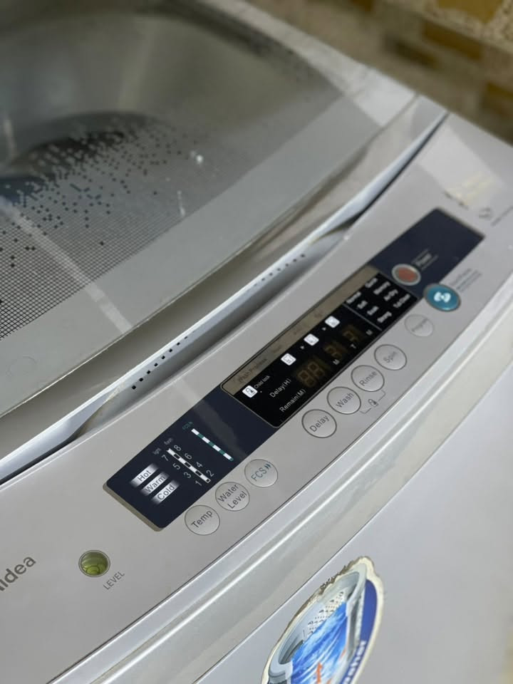 السلام عليكم
📢 للبيع غسالة أوتوماتيك Midea أصلية سعة 16 كيلو

غسالة ميديا 16 كيلو، بحالة جيدة، والغسل يعمل بصورة طبيعية، لكن التنشيف لا يعمل ويحتاج تصليح.

✅ الماركة: Midea

✅ السعة: 16 كيلو

✅ الغسل: شغال 100%

❌ التنشيف: لا يعمل

📍 الموقع: النجف – حي الوفاء

البيع مستعجل بسبب عدم توفر مكان لها.

للاستفسار أو المعاينة، راسلني وتساب 

***********

