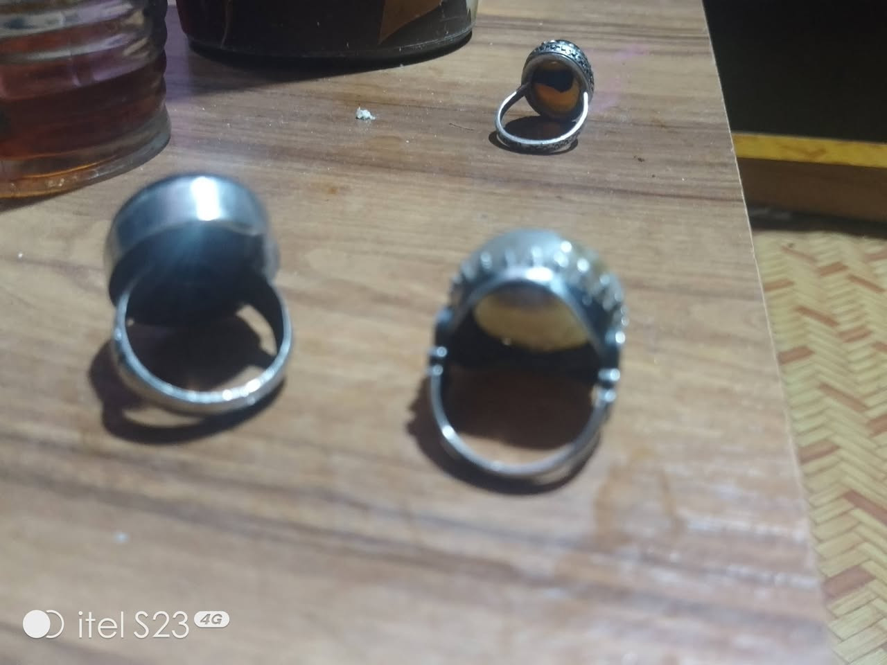 خواتم صياغات ثقيله وجميله البصره باسعار مناسبه جدا. توصيل ماعندي


**إذا كنت صاحب هذا الإعلان وتريد حذفه لأي سبب، رجاءا أرسل رسالة إلى الدعم الفني**