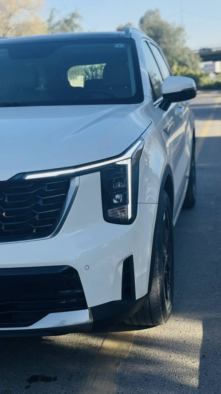 السلام عليكم سورنتو 2024 خليجي فول مواصفات ماشية 60 مكفولة عدا بارد بسيط بالجاملغ الامامي بصمة بانوراما شاشة متصلة كاميرا نفكيشن شاحن لاسلكي حساس امامي خلفي اشارة بالمري ومري شفط كشنات كهرباء صندوق كهرباء كير ماوس داتا شو ويل 19  عدد الركاب 7 راكب 6 سلندر 3500 مكينة بردات خلفية 3 قطع تبريد شفتات ستيرن اوتو هولد سايد بريك بصمة مساعد نزول منحدرات تبريد بيانو لمس لد امامي خلفي وباقي الموصفات معروفة السعر 303 وبيهة مجال للاستفسار مكان السيارة بغداد 
***********
***********
