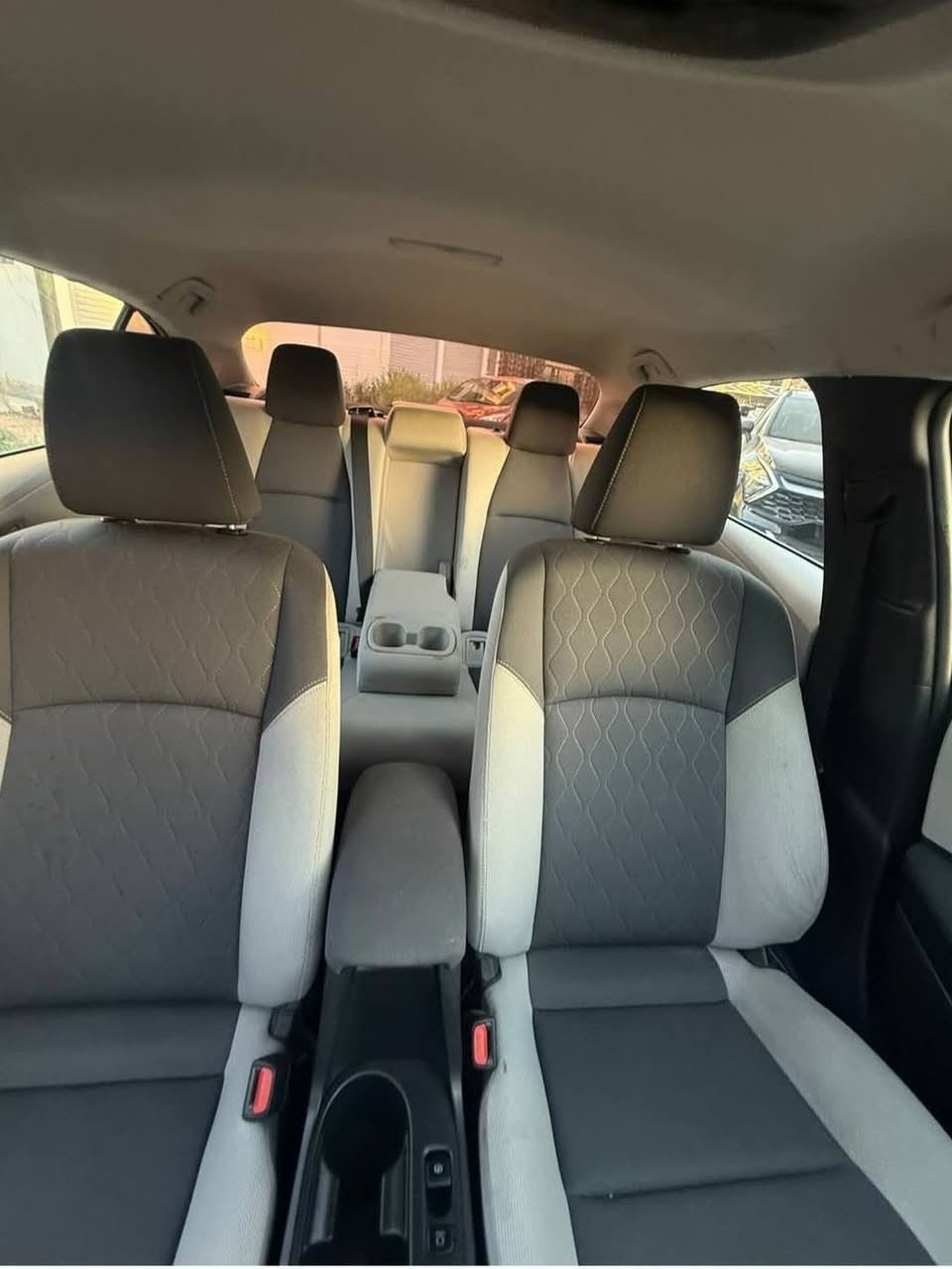 السلام عليكم
تويوتا كورلا 
2023 
ماشيه 17000
محرك 2000
بعده زيروه
مواصفات LE
شاشه كامره فول تحكم ستيرن كار بلي هاند بريك بصمه اوتو هولد 
داخل ابيض  
رقم اربيل
تحويل وكاله مضمون
صور الحادث بالمنشور
حافة بوند وجاملغ تعديل بارد
الباقي كله مكفول بدون دواخل الشاصي واللغد مكفولات 
الموقع بغداد الحسينية الراشدية
السعر145$
للاستفسار ***********
