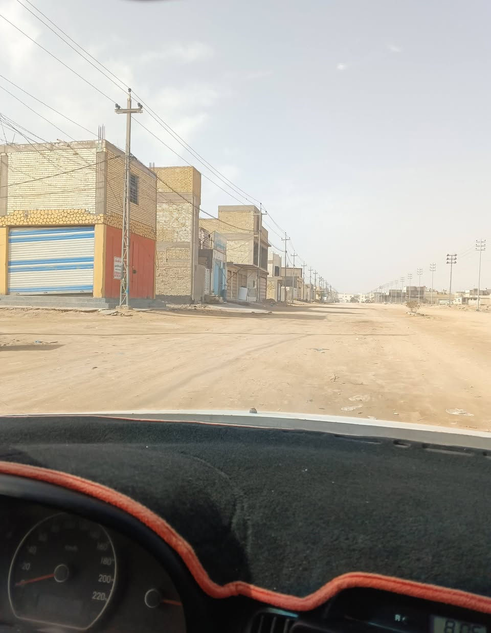 سلام عليكم متوفر بنايه بحي النداء للبيع مساحه 120 متر ركن شارع 30 منطقه 59 على ساحه الطابق الاول قاعه كامله الطابق الثاني شقه هيكل بناء جديد تفاصيل اكثر:***********
