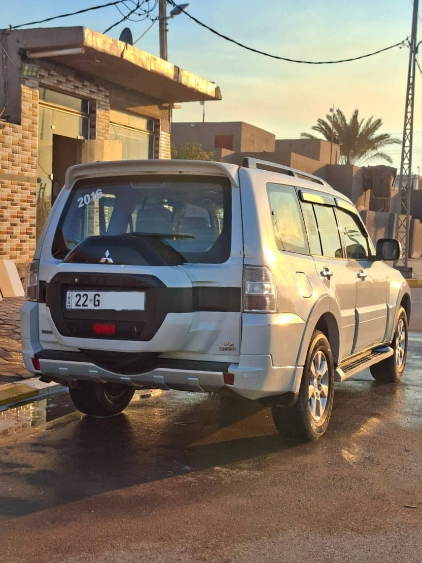 باجيرو حبتور 2016 رقم أربيل 
و سنويه و هزه جديدة 
ماشيه 150 
مكينه 3500... 6 سلندر 
كشنات جلد 
تخم تاير برجستون 
اربع أصابع بارد بالجاملغ الأمامي 
 طخة بسيطه باب الخلفي  
(موضحة بالصورة الثالثه)
السعر 215 $ بيها مجال حك الجيه 
واسط قضاء الزبيدية 
متواجدين على الفيس 
***********
