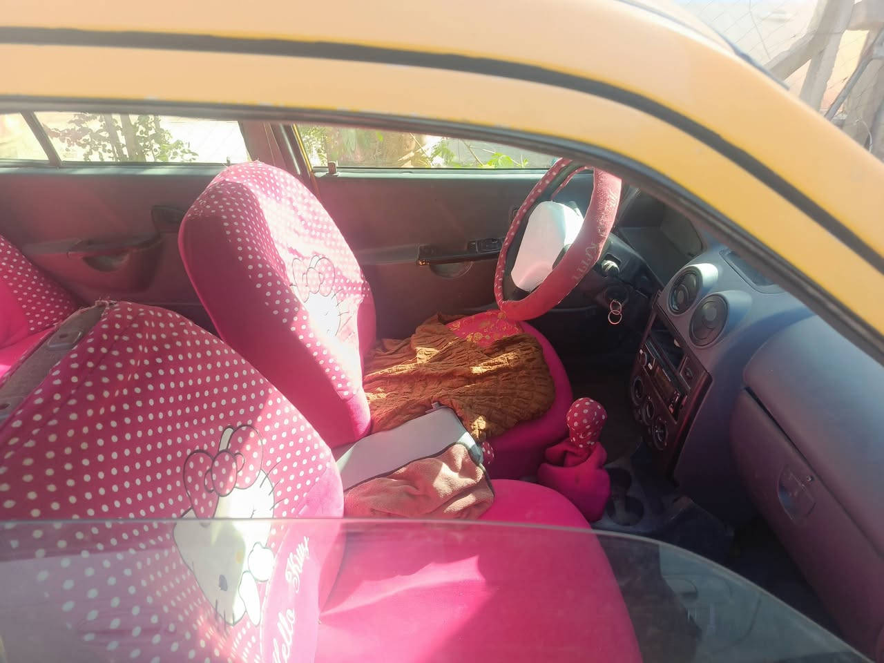 سلام عليكم سايبه مديل 2014 مصفره هئية وغرامات راعي يمي بنجف مباشر بيها خيط بخار قليل كهربايات شغاله تخم تاير ب 16 وبيها مجال مكاني نجف حي الجزيره ‏‪***********‬‏
