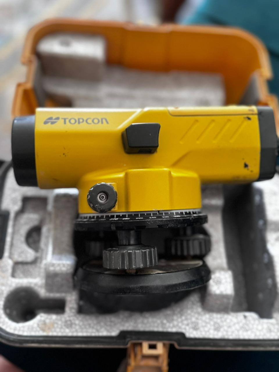 جهاز مساح للبيع تفاصيل تواصل ع واتساب ***********
