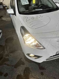 نيسان صني 2025شرط زيرو ماشيه قليل مواصفات بصمه  شاشة اصليه شرط لسكات ا...