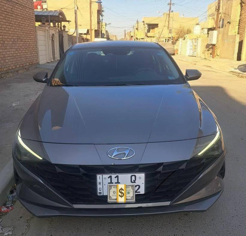 السلام عليكم …🚙🚙🚙
النترا (بلووو) 2023 هايبرد
بجم كبس + جنطه كبس + حساسات + كشن هيتر + هندبريك بصمه…هوايه سوالف بيها
مواصفات موجوده بالصور …
حادث بابتين فقط جهة السايق مبدلات اصلي 
(صوره حادث موجوده)ايرباك برده فقط 
رقم بغداد باسمي تحويل مباشر
ماشيه 28 الف كيلو
مراسله عاصفحه او  عالوت ساب  او الاتصال عالرقم (***********)
