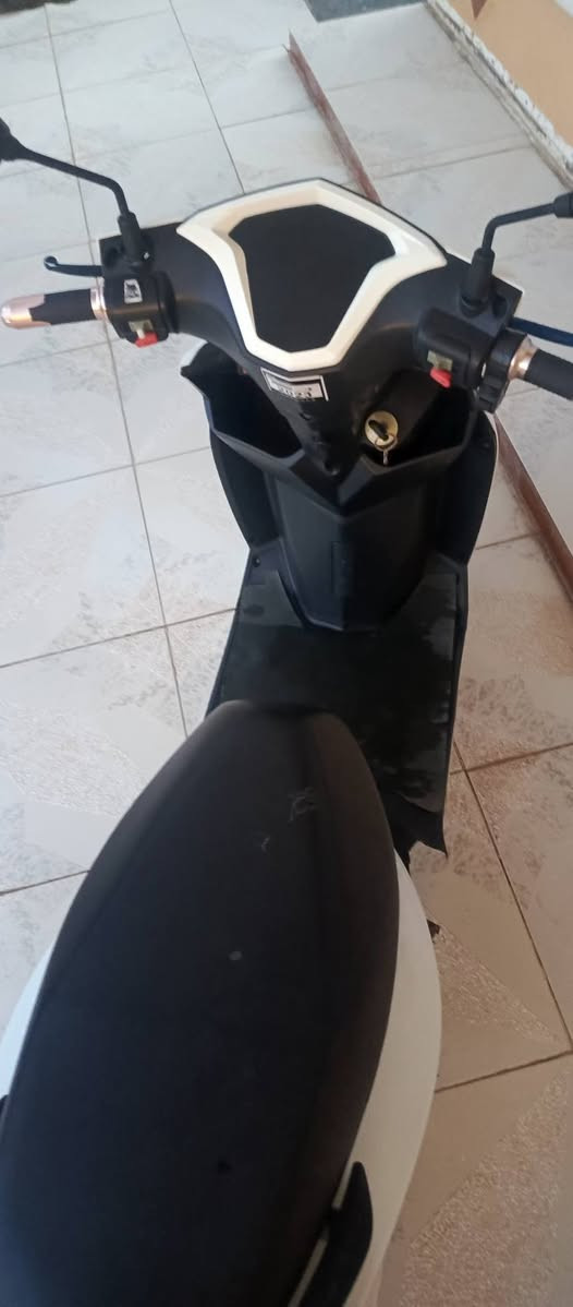 سلام عليكم 
موطور شحن للبيع
بطاريات جدد مكفولات عل فحص 
موطور كله مكفول فقط بيه شويه كسر بل صفحه مالته من جوه ومممبين 
كامل من كلشي
مكان لاانبار الرمادي 
سعر 500وبيه مجال  ‏‪***********‬‏
