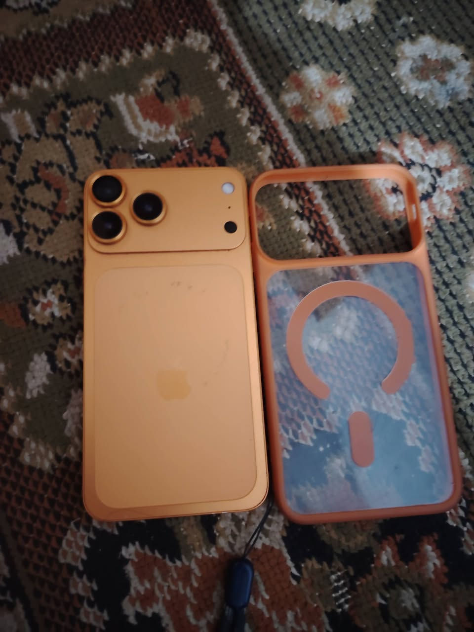 سلام عليكم جهاز اكس ماكس محول 17برو ماكس جهاز بطاريه 100مبدله الصلي شاشه مبدله شقاله كامره شقاره الفلاش وياه كفر فقط 350الف بيه مجال غليل ***********
