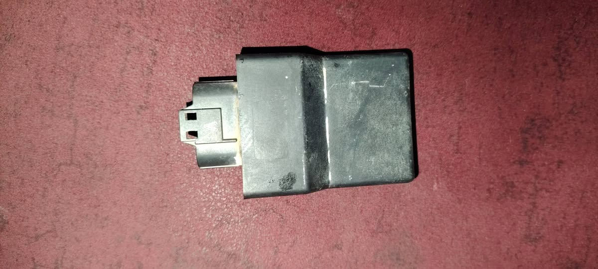 جوه السوك تصفيه ضمان وتاخذهن من باب بيت
للاستفسار ***********
