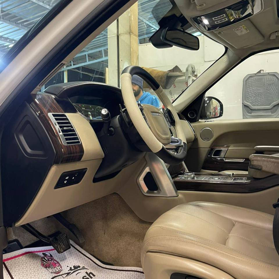 ڕەنج لۆڤەر ڤۆگ 2014 شەرکە سەردار سفی هەولیر 
8 پستنی بی سوپەر مەکینە بەنزین 
مواسەفات فول دەرکە شەفت پانۆ ڕامە 
فول فول مواسەفاتە 
سی پەڵە بۆیاغی بچوکی هەیە 
کارەبایەت هەموو بوشەرت 
هەر چوار چوپاکانی بەشەرت 
ڕەقەم هەولیر 

سعر : خاڵێک دابنێ لە کۆمێنت بە تایبەت دێت 🤖 

زۆر بە جوان و خاوێنە ماوەتەوە 
دینار مەسرەفی تێدا نیە 

ناونیشان هەولیر 
بۆ پەیوەندی کردن بە خاوەنی ژمارەی تەلەفۆن

***********
***********
***********
