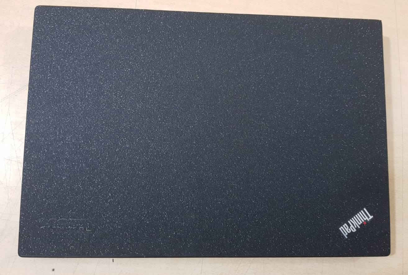 تحية طيبة .. لابتوب لينوفو كور اي 5 الجيل الرابع ورام 6 كيكا وهارد hdd 500 عادي حجم الشاشة  14 بطاريات عدد 2 بيها تشغلك اكثر من 5 ساعات بدون كهرباء وندوز 10 اصلي سعرها 150 الف
ملاحظة : الشاشة بيها اثر شخوط صاير مثل الوسخ موضح بالصور والكفر ايضا بي شخوط لكن الحاسبة شغالة ١٠٠ بالمية ومابيها اي نقص
مكاني بغداد توصيل موجود داخل بغداد 5 الف و باقي المحافظات 8 الف للاتصال ***********
