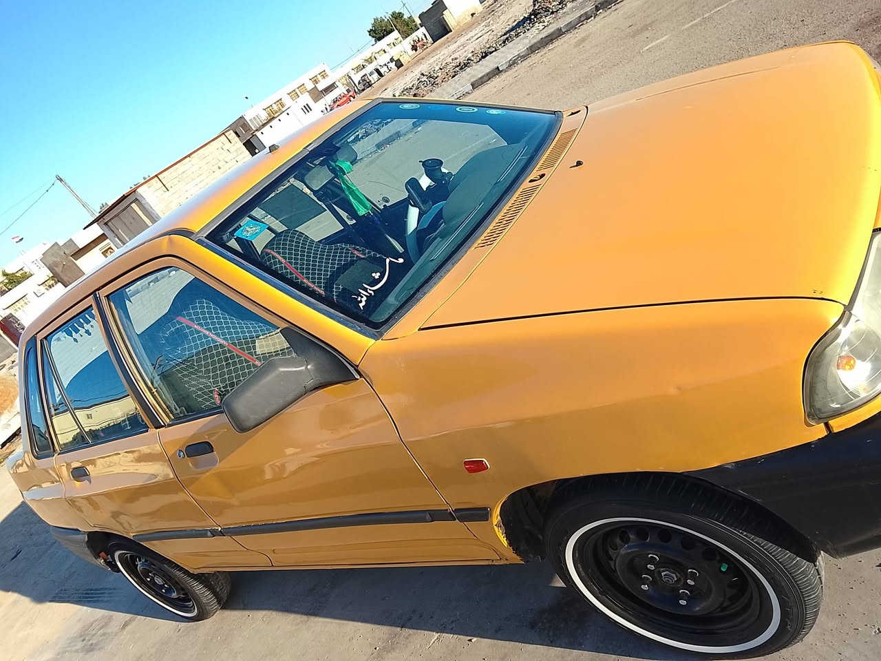 السلام عليكم سايبه موديل 2012 مصفره هيئه وغرامات تخم تاير جديد حداديه جديده رقم  نكليزي باقي بس ستلامه مكينه بيها خيط بخار صبح شواصي نضاف مكان السياره كوت السعر 26 $ ***********
