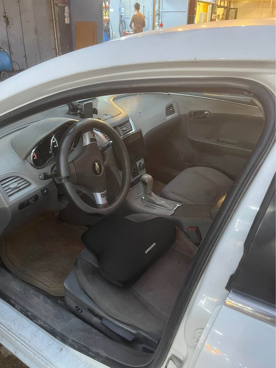 ماليبو موديل 2012  مكينه المرغوبه 2400  مبدله حاويه قبل سبوعين
كير محرك بيه منضومه غاز
جاهزه بيه باب صبغ بل عراق داخله بدون حادث 
رقم الجديد وهزه وسنويه كامله تحويل ثاني يوم 
سعر 75 وبيه مجال 
مكانه بغداد سيديه 
***********
*********** بغداد, العراق
