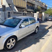 شوفرليت كوبلت موديل 2010 رقم بغداد انكليزي مميز بأسمي السيارة فول اوتم...