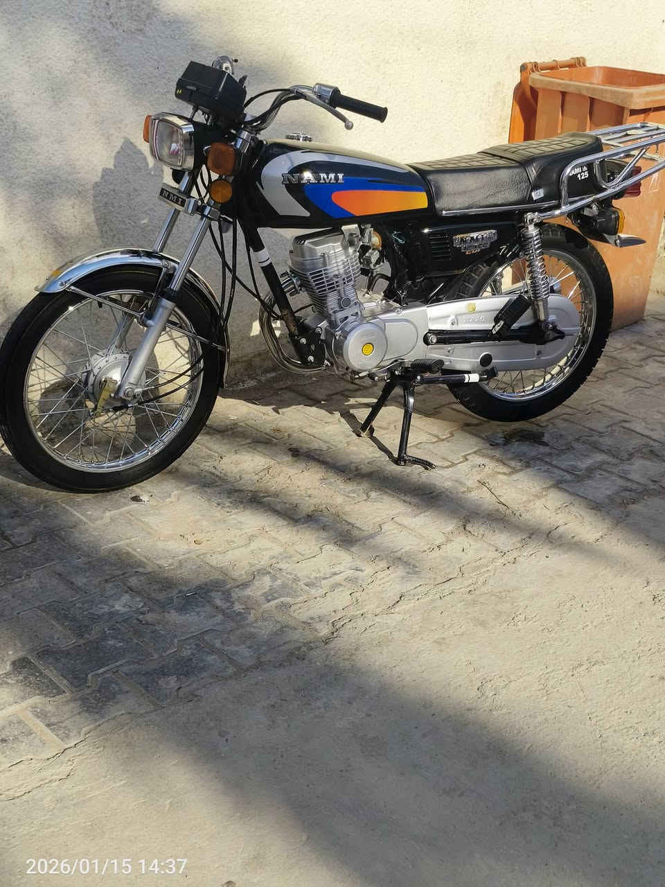 سلام عليكم شباب دراجه لبيع خمسه وعشرين دراجه جديده مكفوله كفاله عامه اوراق سكنر ومعمره اصلي كله بيه مكينه نامه اصلي مكاني كوت خاجيه شارع اربعين ب850وبيه مجال قليل وهذه رقمي ***********
