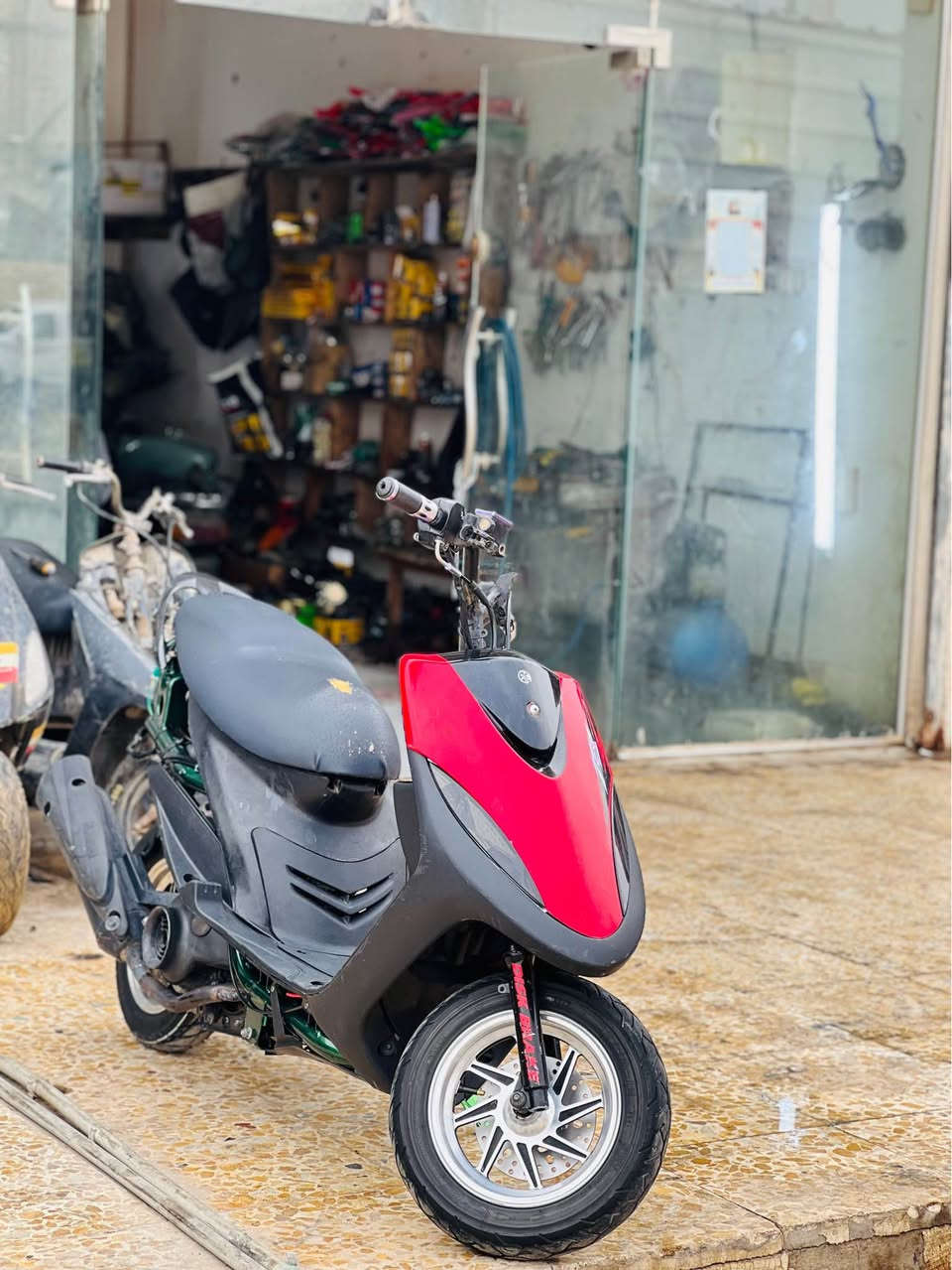 ماكس للبيع مفتوحه مره وحده 49 تعمير جديد دراجه نضيفه من طول للطول شراي خاص عمارة, ميسان


**إذا كنت صاحب هذا الإعلان وتريد حذفه لأي سبب، رجاءا أرسل رسالة إلى الدعم الفني**