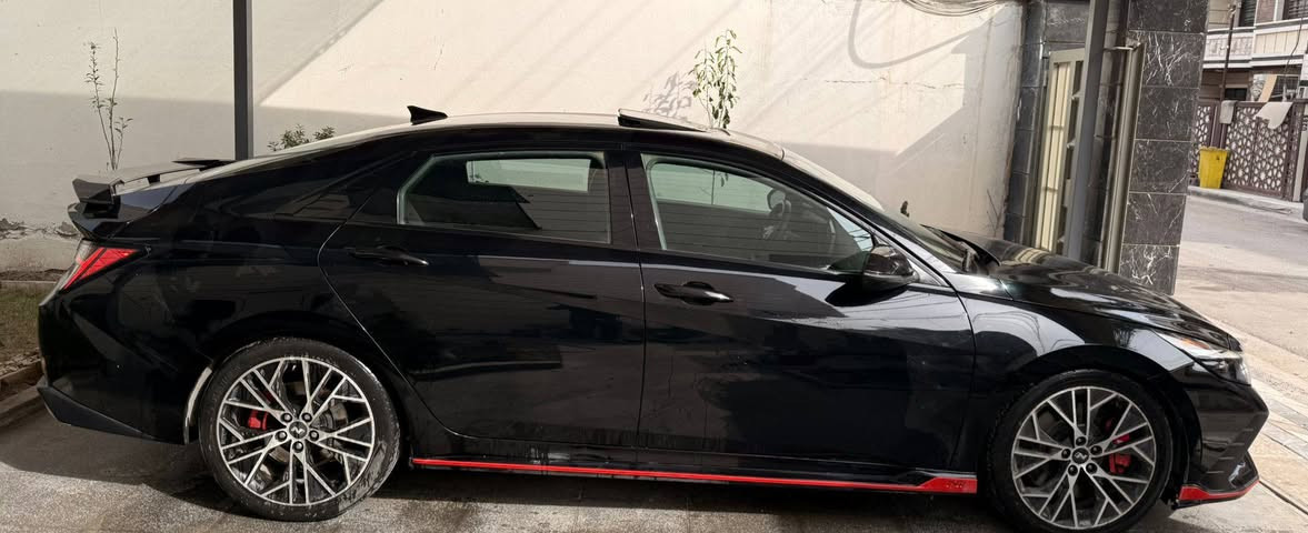 هيونداي إلنترا N موديل 2022
الغنية عن التعريف

بيها مجال بسيط
المشي: 55 ألف كم فقط
المحرك: 2000 سي سي تيربو
القير: أوتماتيك 8 سرعات دبل كلچ DCT
حالة السيارة:
بيها ضربة قطعة وحدة فقط ومبدلة
صور الحادث موجودة
بدون صبغ
بدون إيرباك
المواصفات (فئة N):
كشن حضن علامة N
كشنات كنتارة وجلد N
كشنات كهرباء مع هيتر
ستيرن هيتر
سلاید روف
إنارة داخلية 24 لون
تحكم ستيرن (Normal / Sport)
تحكم دبلات (Normal / Sport)
أنظمة القيادة: Normal / Sport / N / NGS
بصمة تشغيل
أبواب بصمة
شحن وايرلس
شاشة متصلة
كاميرا خلفية
نظام صوت BOSE
أوتو ستوب
نقطة عمياء
تحديد سرعة
تحديد مسار
رادار أمامي
رادار جانبي
رادار خلفي
حساسات جانبية
حساسات خلفية
صندوق ذكي
لايتات أمامية لِد 4 عدسات زينون
بگ لايت لِد
إشارة ترحيب
إشارة مرايا
مكان السيارة: بغداد – السيدية
صور الحادث مرفقة بالمنشور
رقم صاحب سيارة ***********
